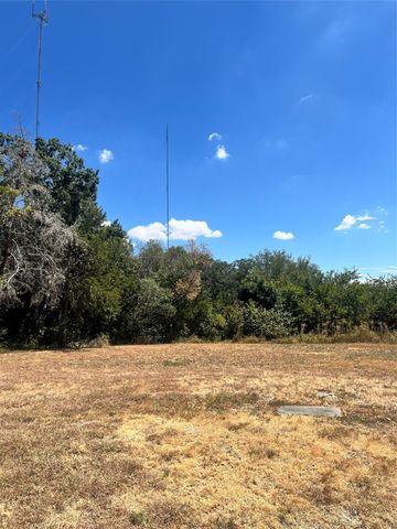 243 City View Circle, Cedar Hill, TX 75104