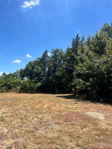 243 City View Circle, Cedar Hill, TX 75104