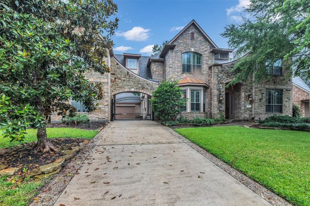 71 Player Oaks Place, The Woodlands, TX 77382