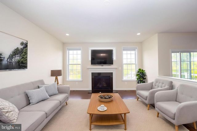 24446 CAROLINA ROSE CIR, Aldie, VA 20105