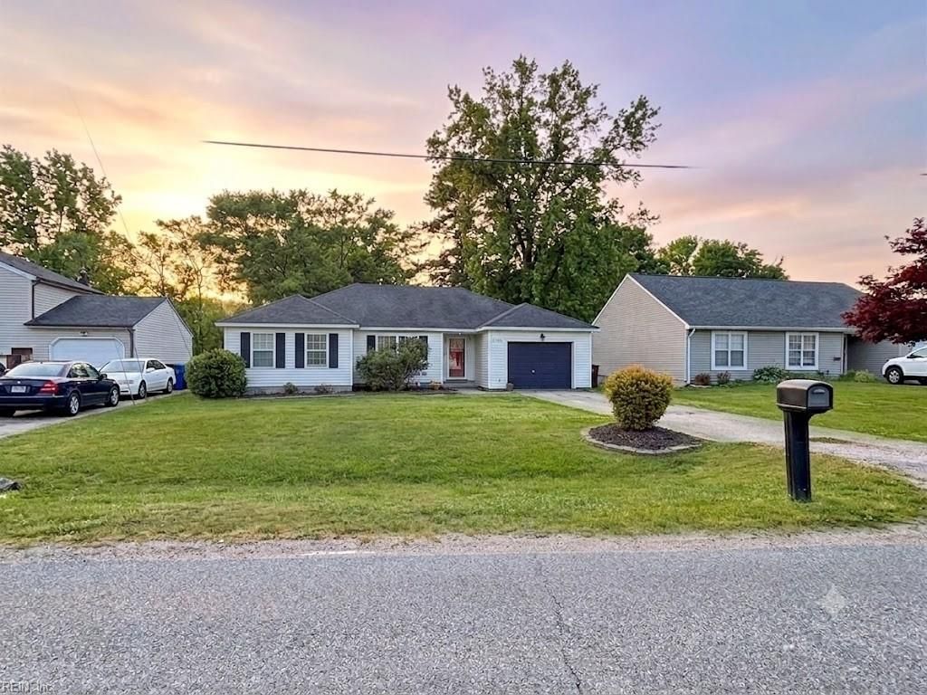 1021 Fentress RD, Chesapeake, VA 23322