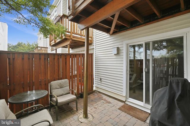 3934 9TH RD S, Arlington, VA 22204