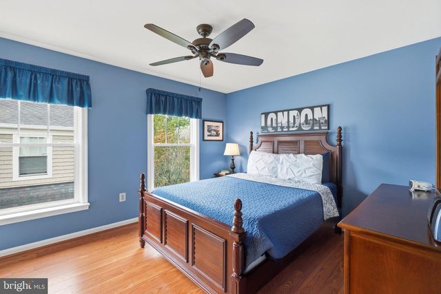 3934 9TH RD S, Arlington, VA 22204