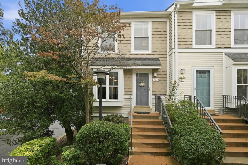 3934 9TH RD S, Arlington, VA 22204