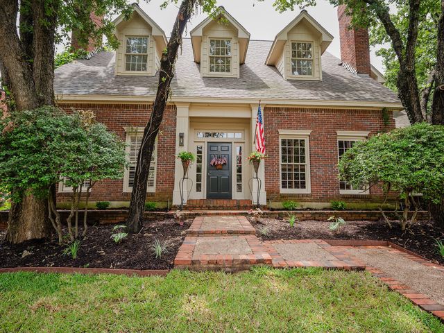 5906 Tiffany Court, Arlington, TX 76016