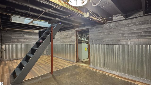 825 Walnut Street, Cadillac, MI 49601