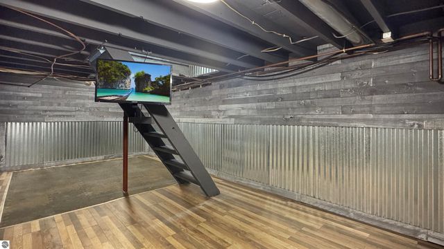 825 Walnut Street, Cadillac, MI 49601