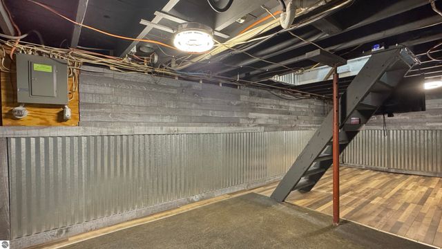 825 Walnut Street, Cadillac, MI 49601