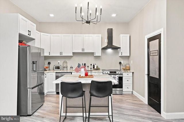 3509 W CLEARFIELD ST, Philadelphia, PA 19132