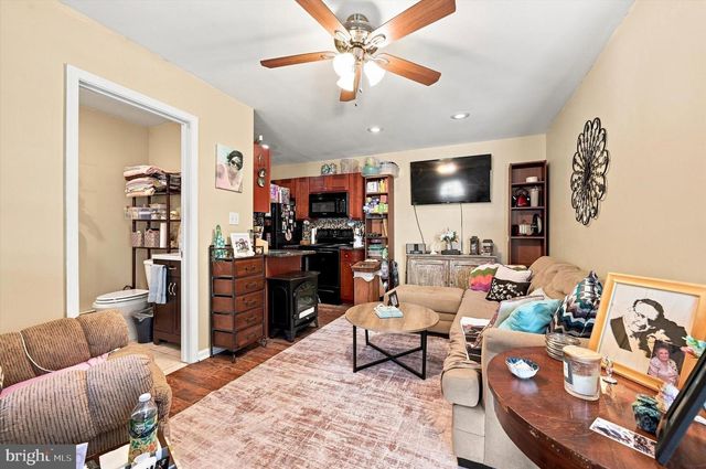 3509 W CLEARFIELD ST, Philadelphia, PA 19132