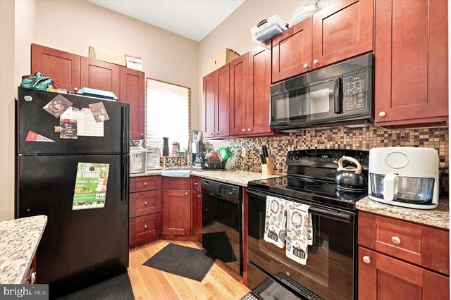 3509 W CLEARFIELD ST, Philadelphia, PA 19132