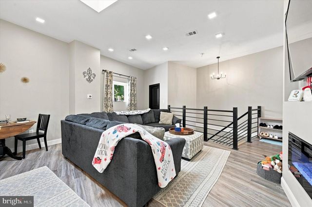 3509 W CLEARFIELD ST, Philadelphia, PA 19132