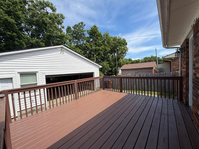 17 Holiday Road, Winchester, KY 40391
