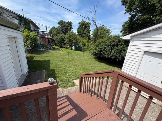 17 Holiday Road, Winchester, KY 40391