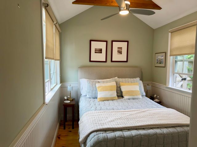 6 Pleasant Avenue, Harwich Port, MA 02646