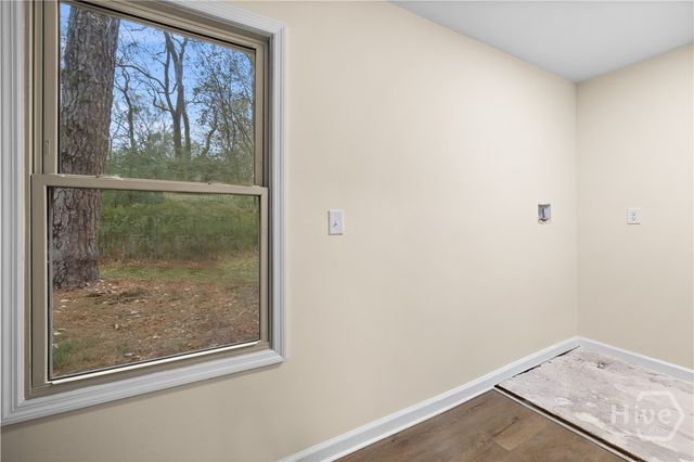 502 E Cregor Street, Bloomingdale, GA 31302