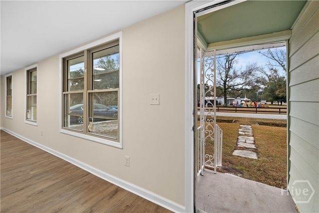 502 E Cregor Street, Bloomingdale, GA 31302