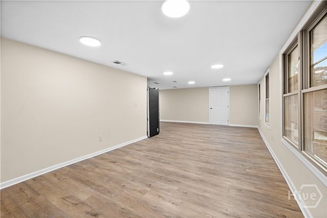 502 E Cregor Street, Bloomingdale, GA 31302