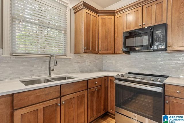 854 SCOUT CREEK COURT, Hoover, AL 35244