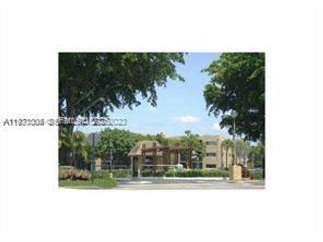 8075 SW 107 AV 210, Miami, FL 33173