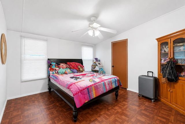 148 Maegan LN, Cedar Creek, TX 78612