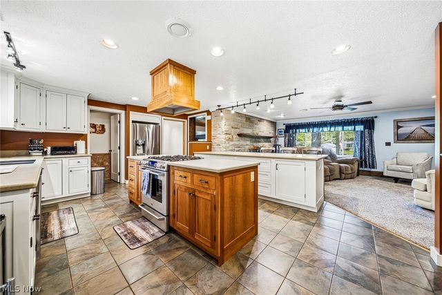 8360 Timberlane Drive, Concord Twp, OH 44077