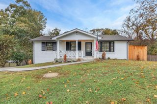 7025 Bonnafair Dr, Hermitage, TN 37076