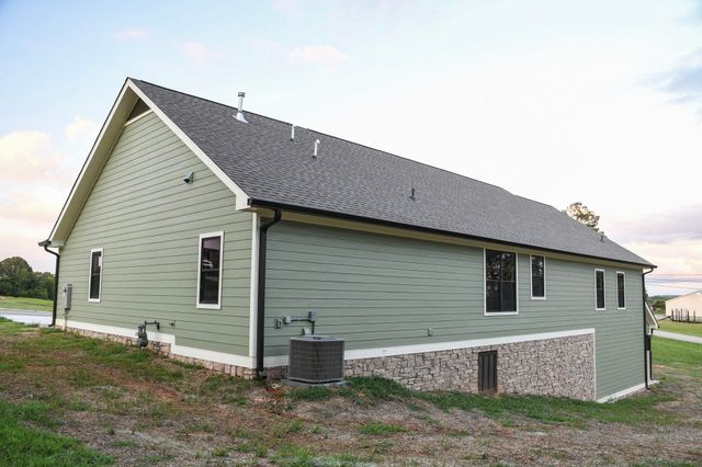 135 Blue Sky Drive, Dayton, TN 37321