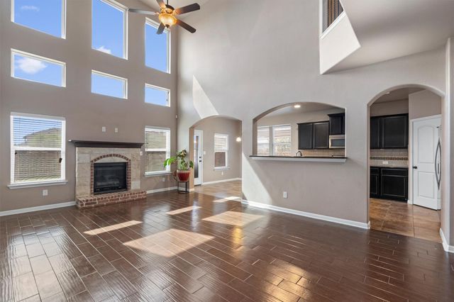 5941 Mantalcino DR, Round Rock, TX 78665