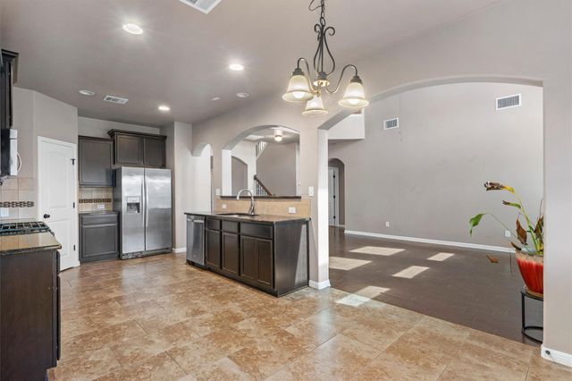 5941 Mantalcino DR, Round Rock, TX 78665