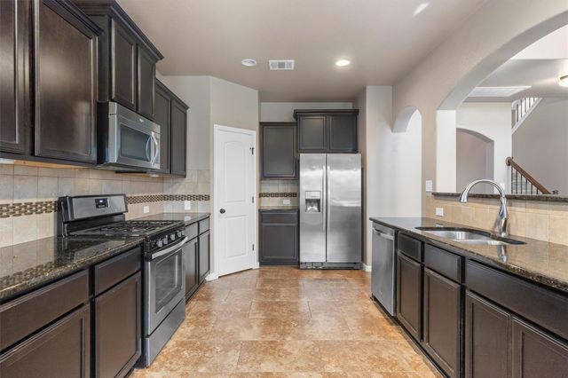 5941 Mantalcino DR, Round Rock, TX 78665