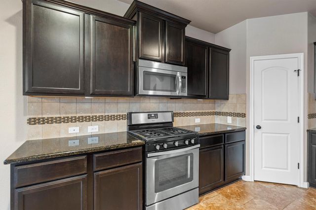 5941 Mantalcino DR, Round Rock, TX 78665