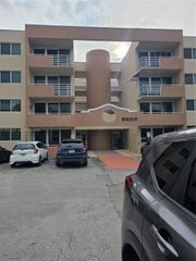 8050 NW 8th St 110, Miami, FL 33126