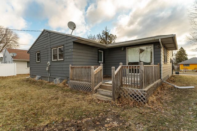 1413 16th Avenue NW, Rochester, MN 55901