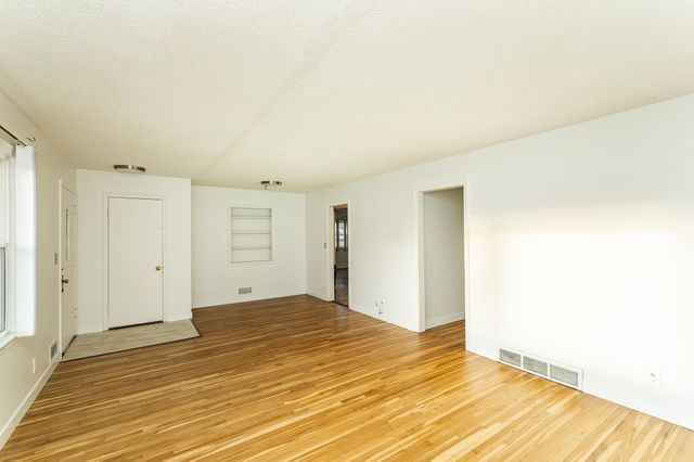 1413 16th Avenue NW, Rochester, MN 55901