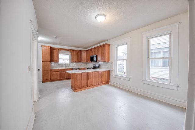 923 Adams St, New Castle, PA 16101