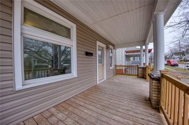 923 Adams St, New Castle, PA 16101