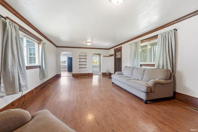 640 County Road 54, Garrett, IN 46738