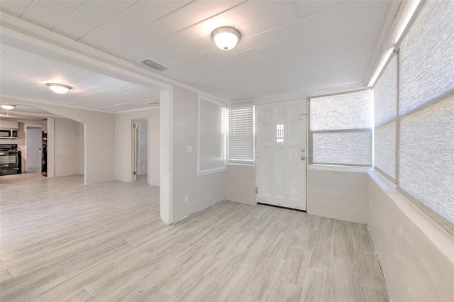 905 W BALL STREET, Plant City, FL 33563