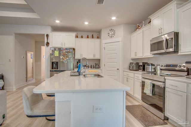 229 Camellia Dr, Pensacola, FL 32533