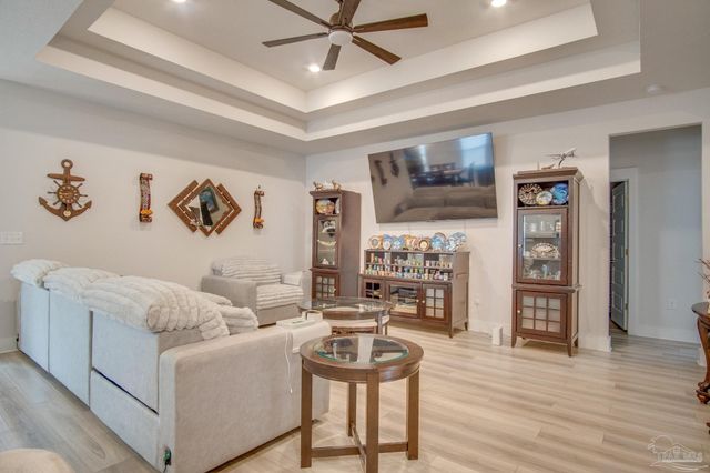 229 Camellia Dr, Pensacola, FL 32533