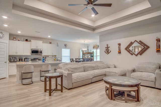229 Camellia Dr, Pensacola, FL 32533