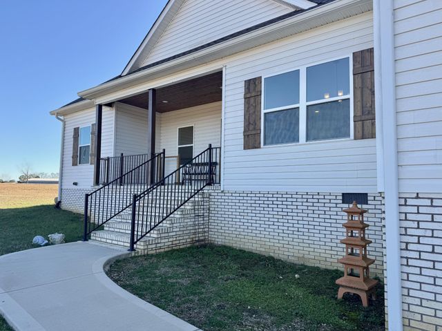 325 Henderson Road, Evensville, TN 37332