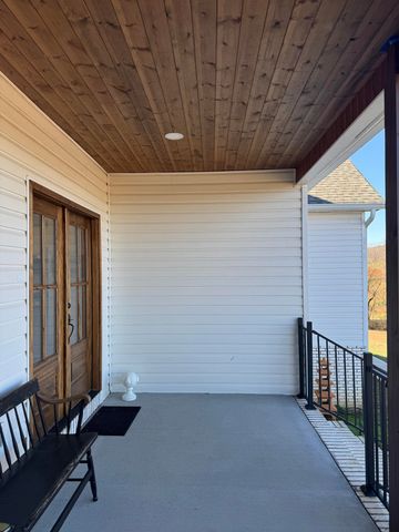 325 Henderson Road, Evensville, TN 37332