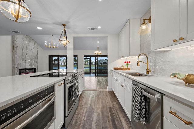 3733 Cape Pointe Circle, Jupiter, FL 33477