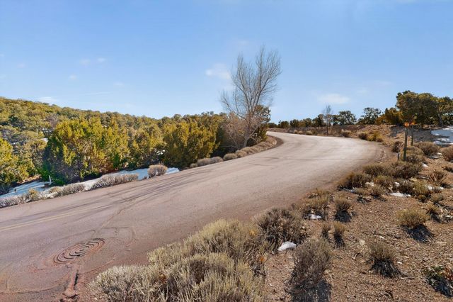 2755 South Point Lot 33, Santa Fe, NM 87501