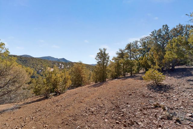 2755 South Point Lot 33, Santa Fe, NM 87501