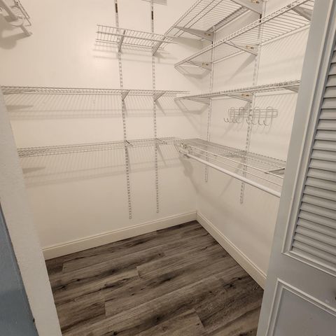 9430 Poinciana Place 305, Davie, FL 33324