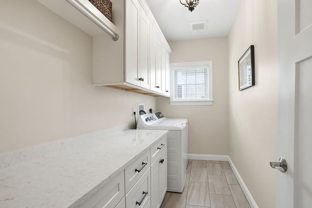18 Cranberry Farm Rd, Plymouth, MA 02360