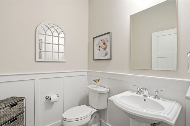 18 Cranberry Farm Rd, Plymouth, MA 02360